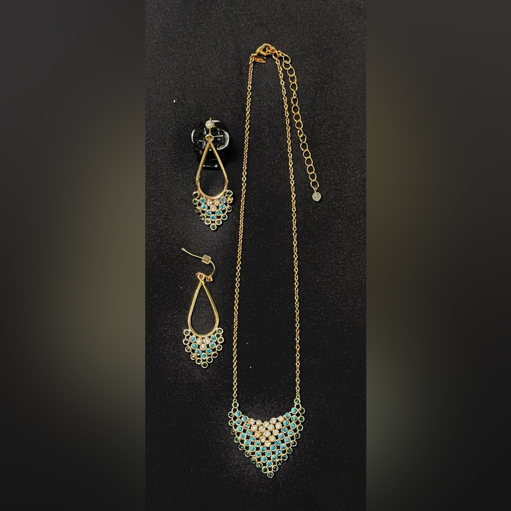 Signed SAQ (Avon) Rhinestone Ombre Mesh Necklace Earrings Set